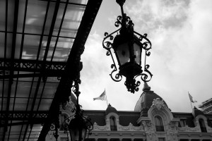 Casino light vs. Hotel de Paris